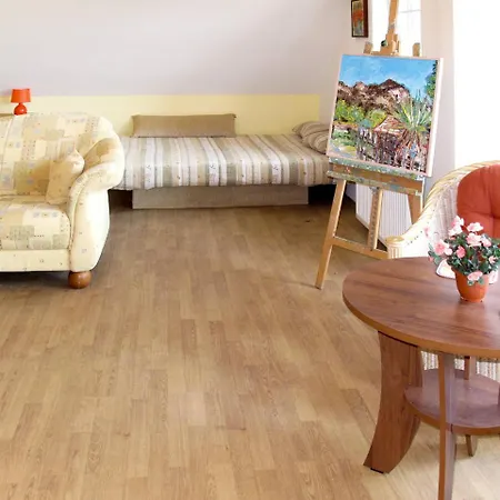 Holiday home Ferienhaus Veseli Nad Luznici 100w *